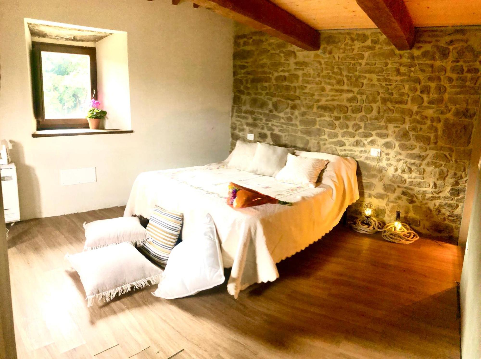 Bio Agriturismo Alba Etrusca Di Cortona - Organic Farmhouse- Appartamento Lavanda-Appartamento Rosmarino - Vasca Idromassaggio Esterna Poggioni エクステリア 写真